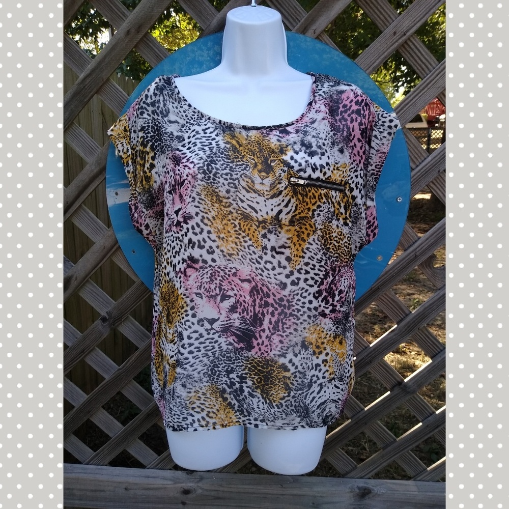 ALI & KRIS sheer leopard blouse with zip pocket